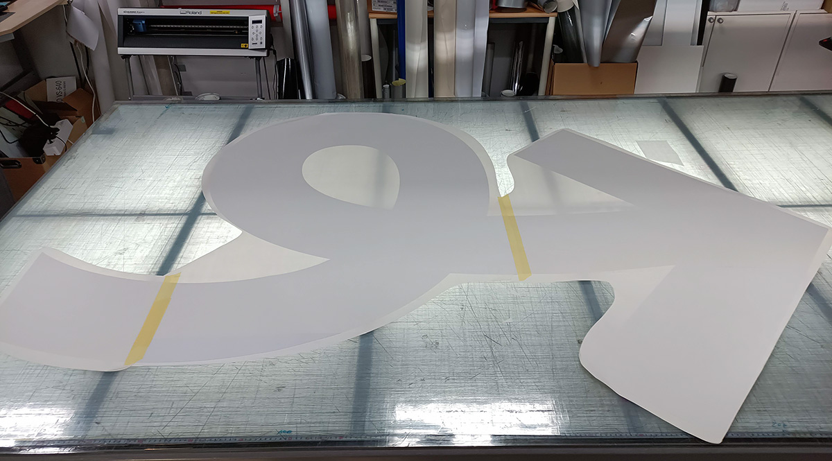 Fönsterdekor till ON VIA i Köping - Reklamhuset RINK