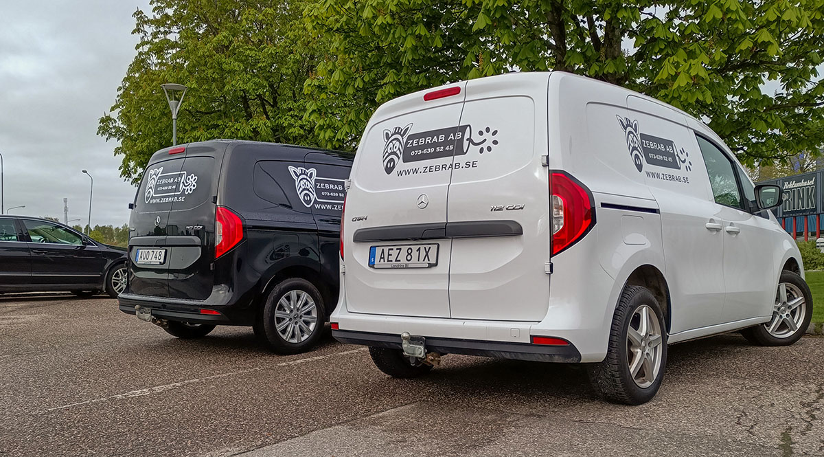 Diskret men tydlig bildekor till Zebrab AB - Reklamhuset RINK